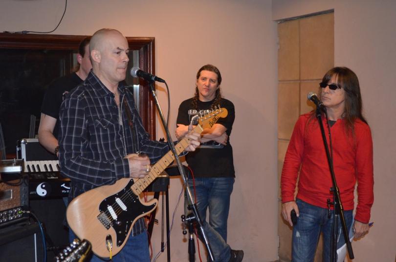 Arden En El Ensayo