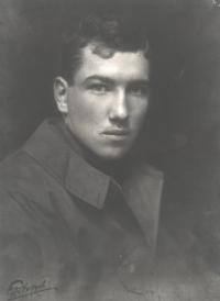 Retrato del autor en su juventud